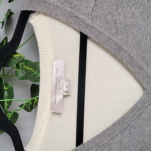 French Connection Monochrome color block sweater - Picture 2 of 5